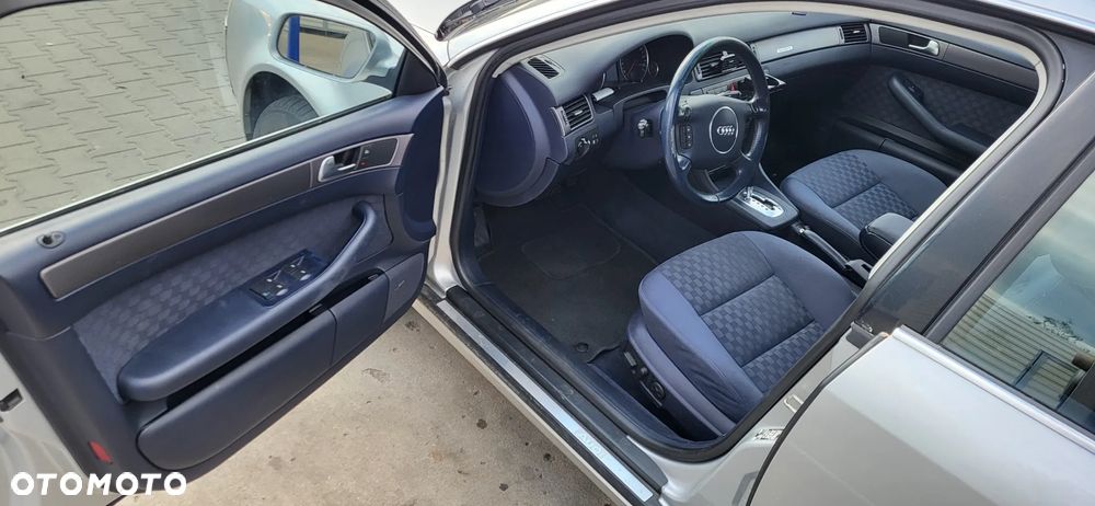 Audi A6 Avant - 22