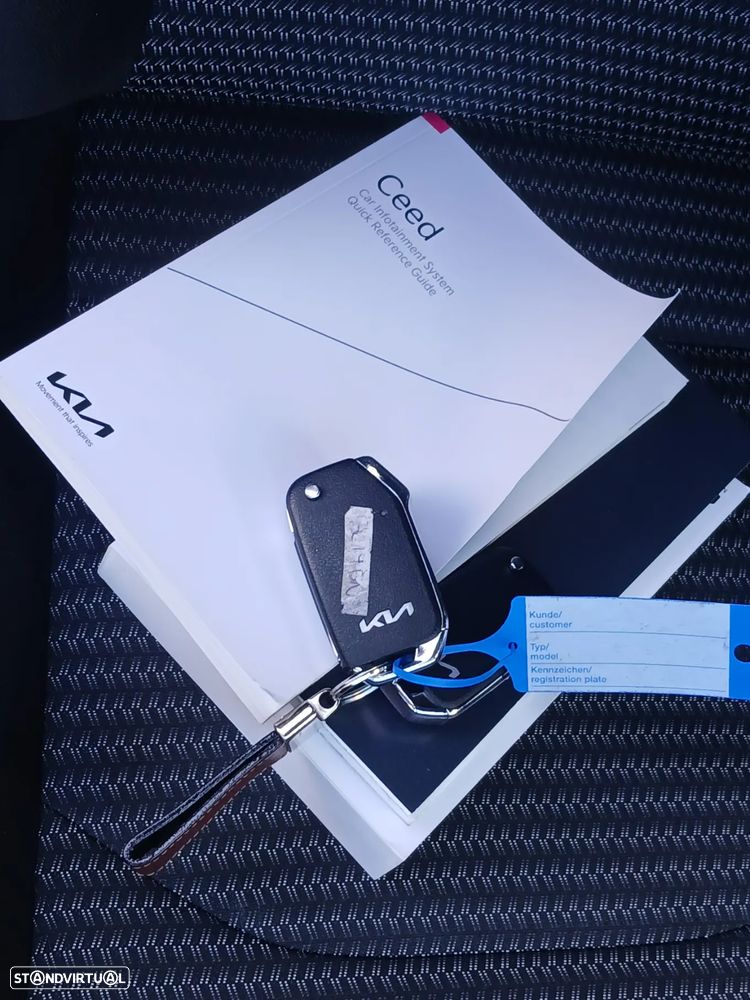 Kia Ceed SW 1.6 CRDi MHEV Dynamic - 41