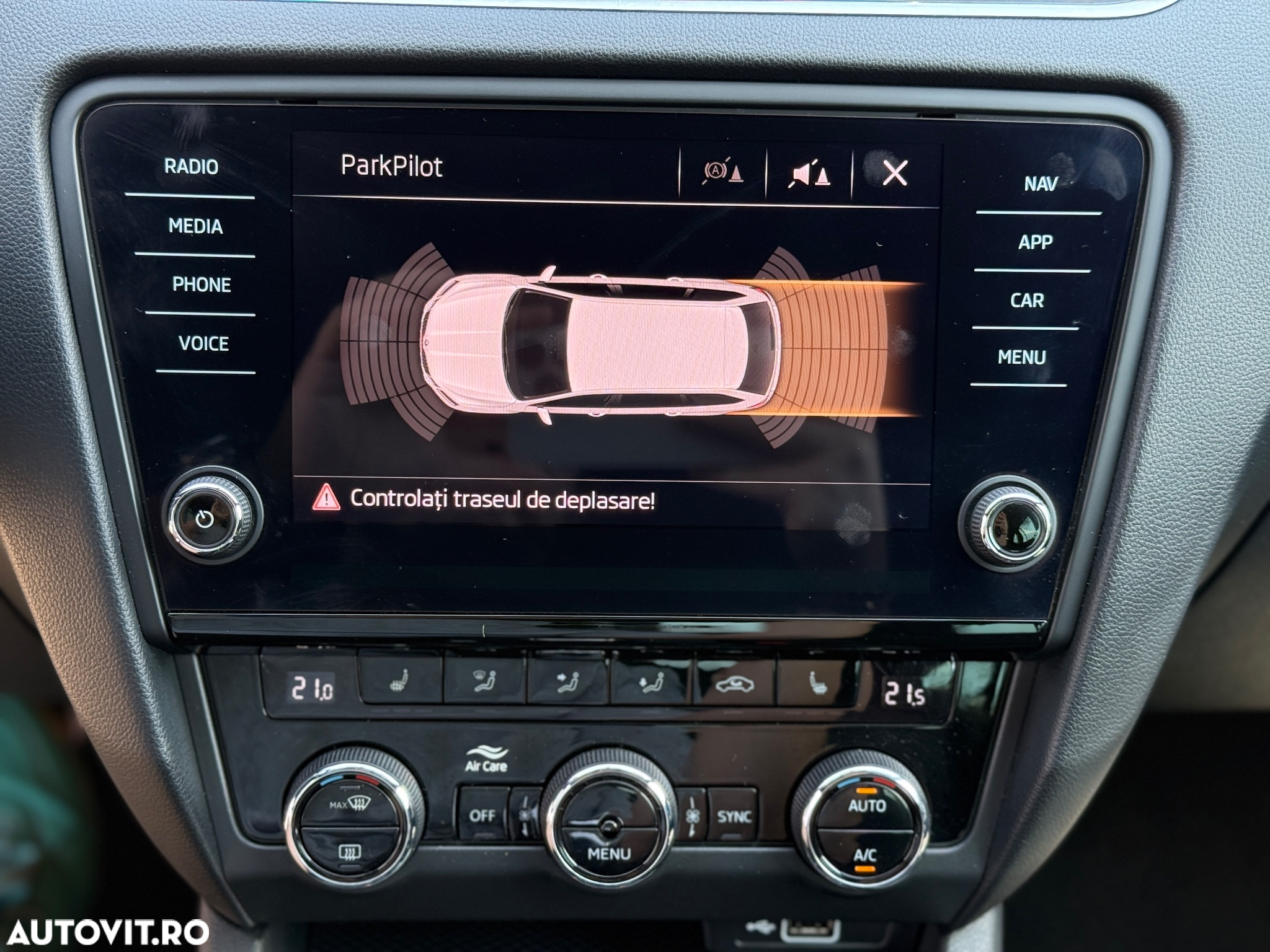 Skoda Octavia Combi Diesel 2.0 TDI DSG RS - 31