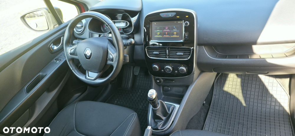 Renault Clio - 7