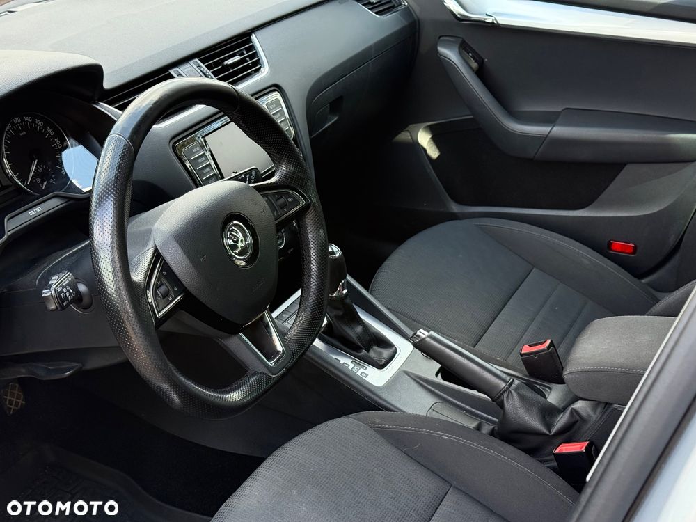 Skoda Octavia 2.0 TDI Style DSG - 9