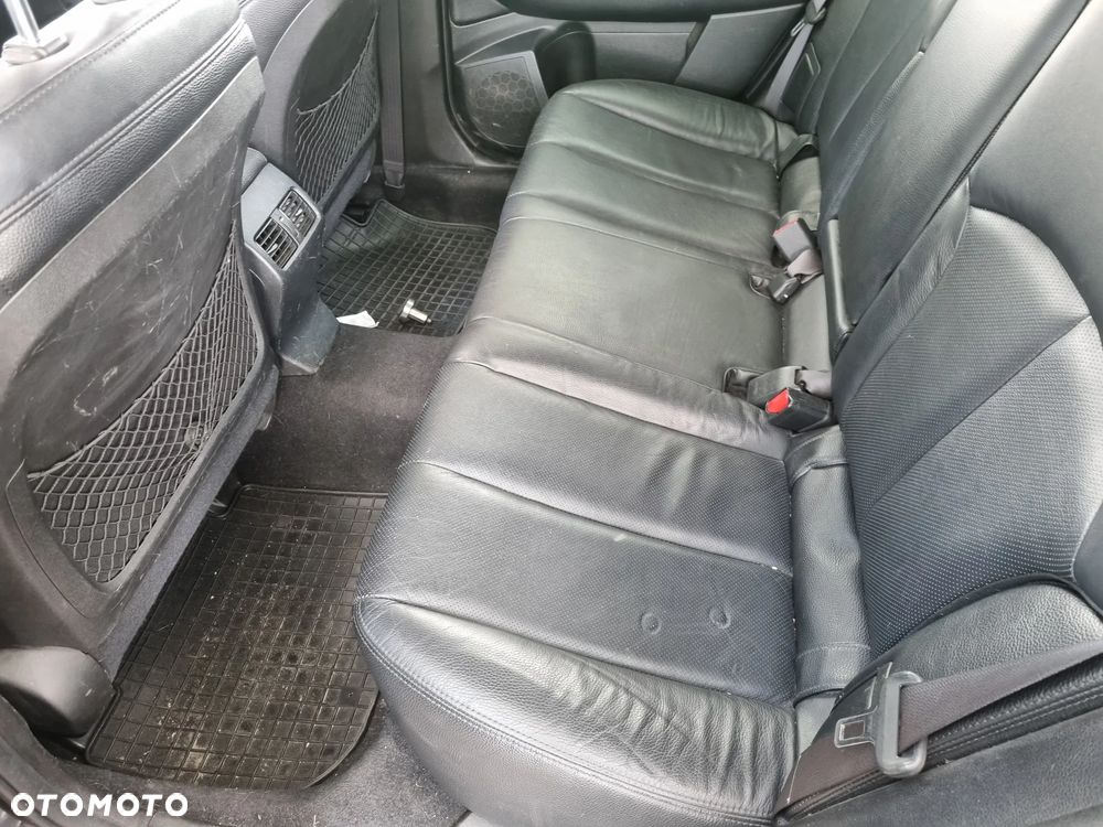 Subaru Outback 2.5i Comfort AT - 24