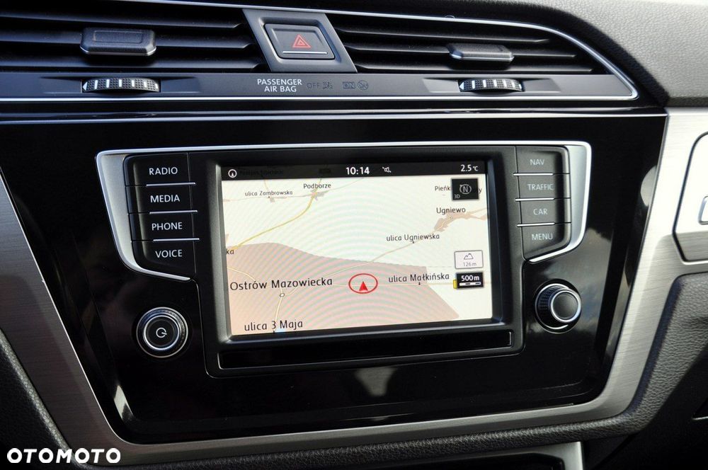 Volkswagen Touran - 31