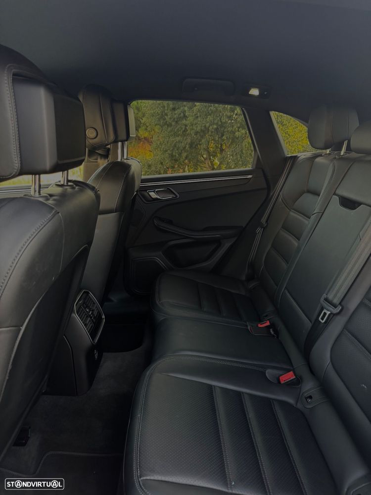 Porsche Macan T - 31