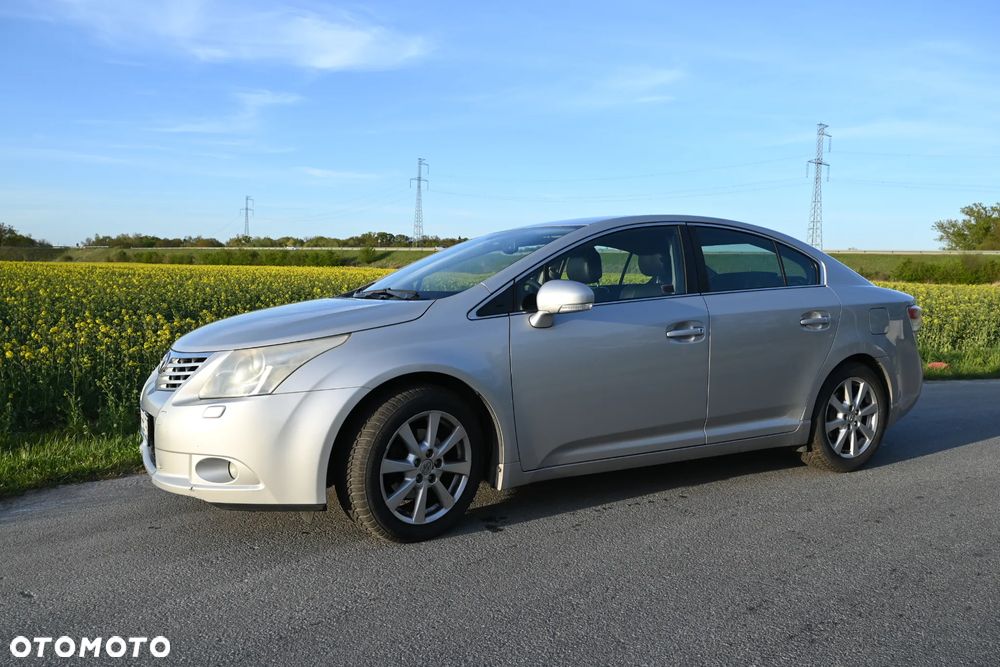 Toyota Avensis 2.0 Prestige - 1