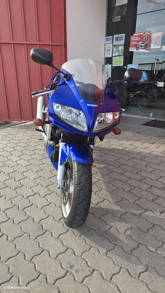 Suzuki SV - 8