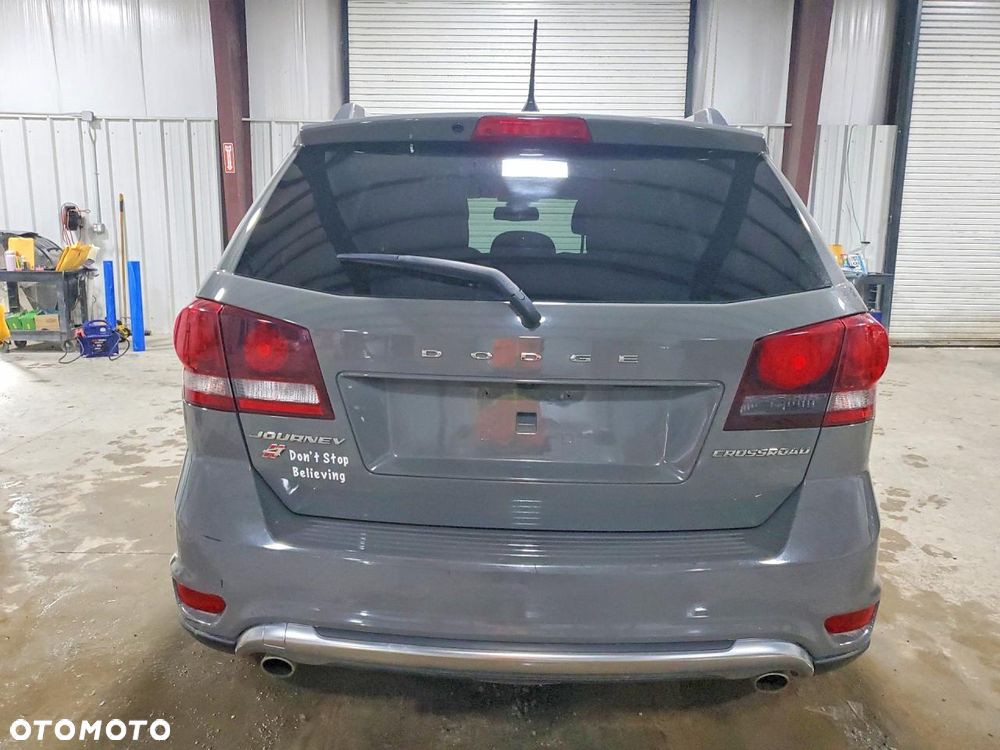 Dodge Journey - 10