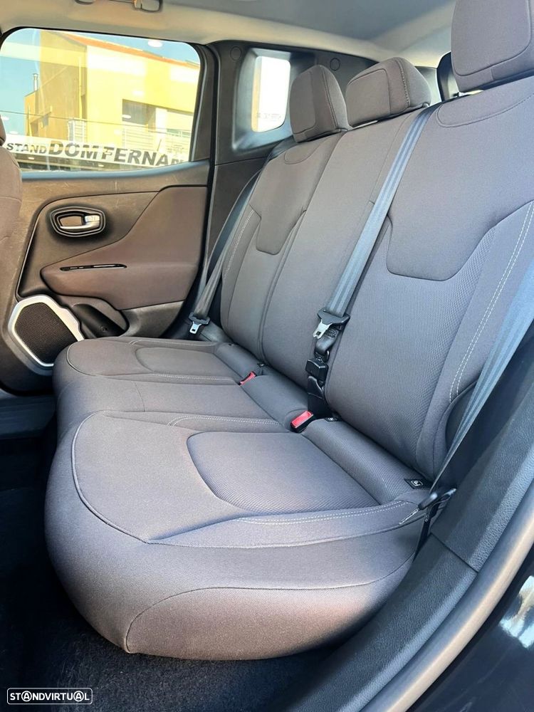 Jeep Renegade 1.6 MJD Night Eagle - 33