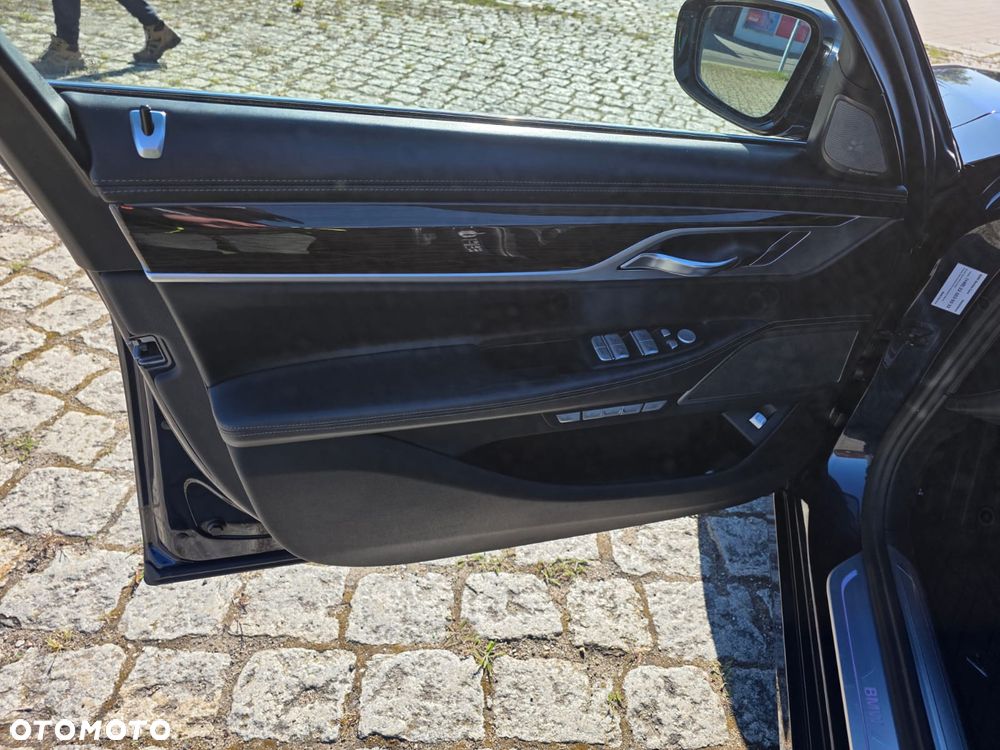 BMW Seria 7 740Ld xDrive - 22