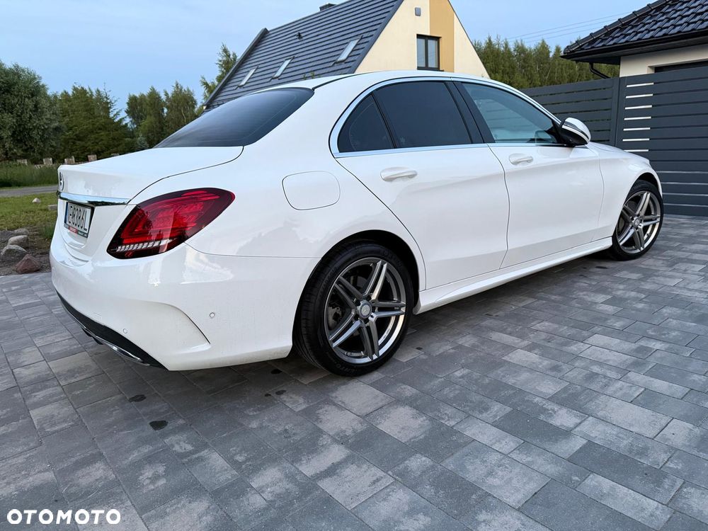 Mercedes-Benz Klasa C 180 d 9G-TRONIC - 16
