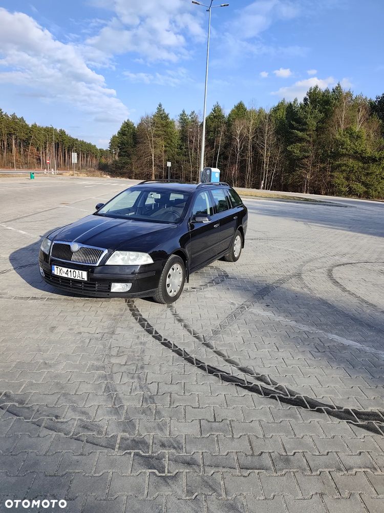 Skoda Octavia 1.6 FSI Ambiente - 2