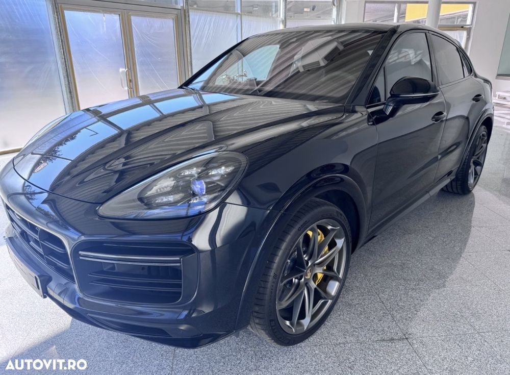 Porsche Cayenne Coupe - 8