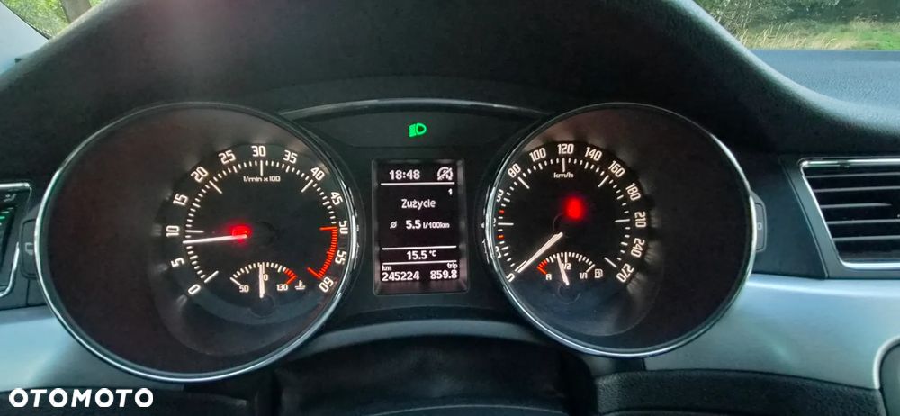 Skoda Superb 2.0 TDI Ambition - 9