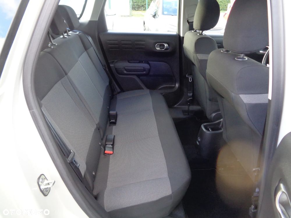 Citroën C3 Aircross 1.6 BlueHDi Shine S&S - 18