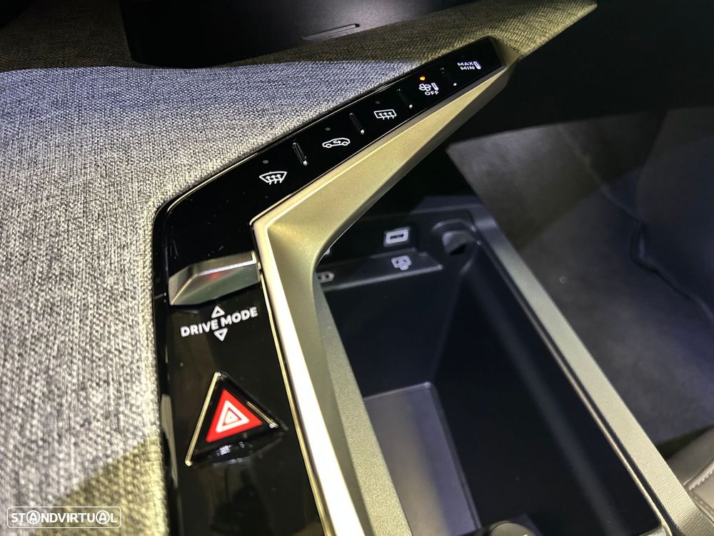 Peugeot 3008 1.2 Hybrid Allure Pack e-DCS6 - 31