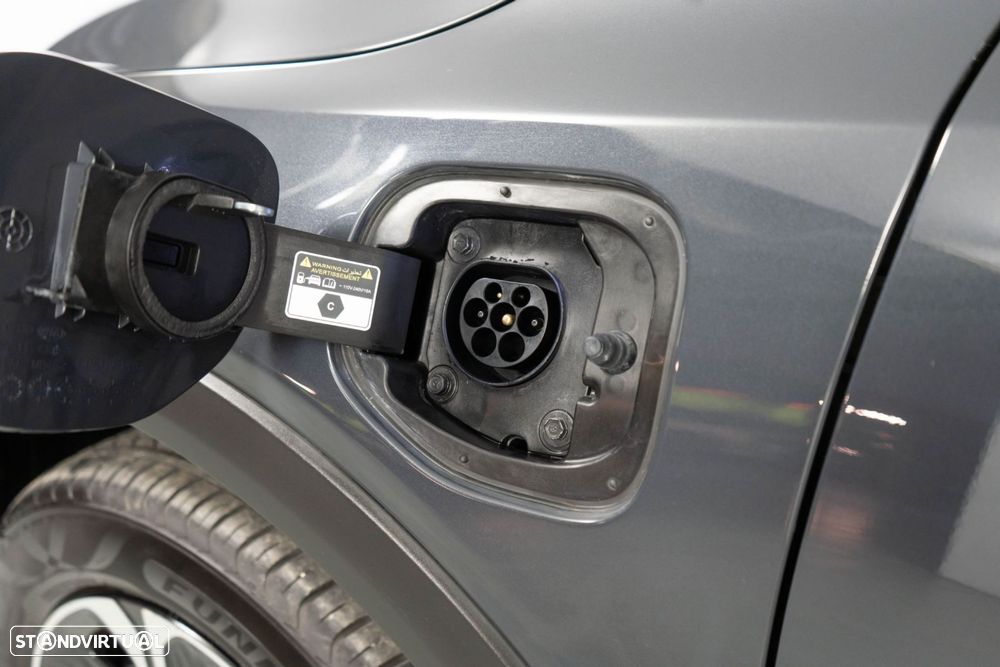 Kia XCeed 1.6 GDi PHEV Drive - 17