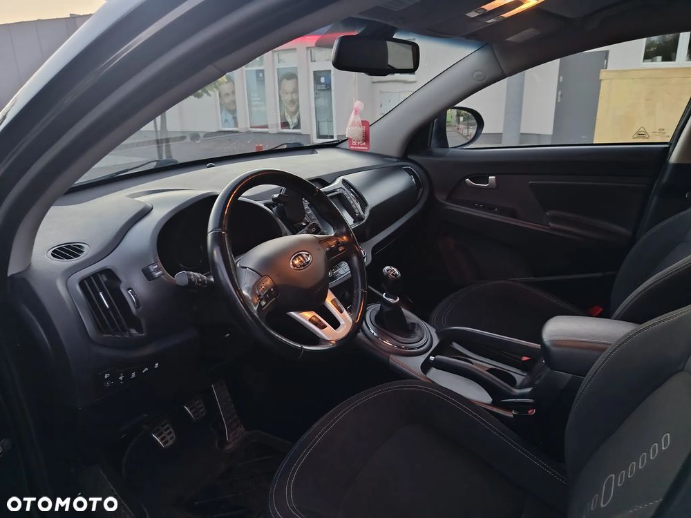 Kia Sportage 2.0 CRDI 4WD Spirit - 6