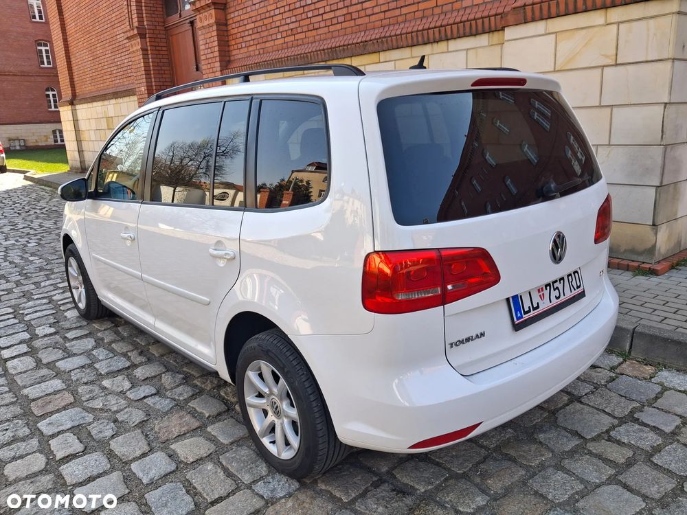 Volkswagen Touran - 3
