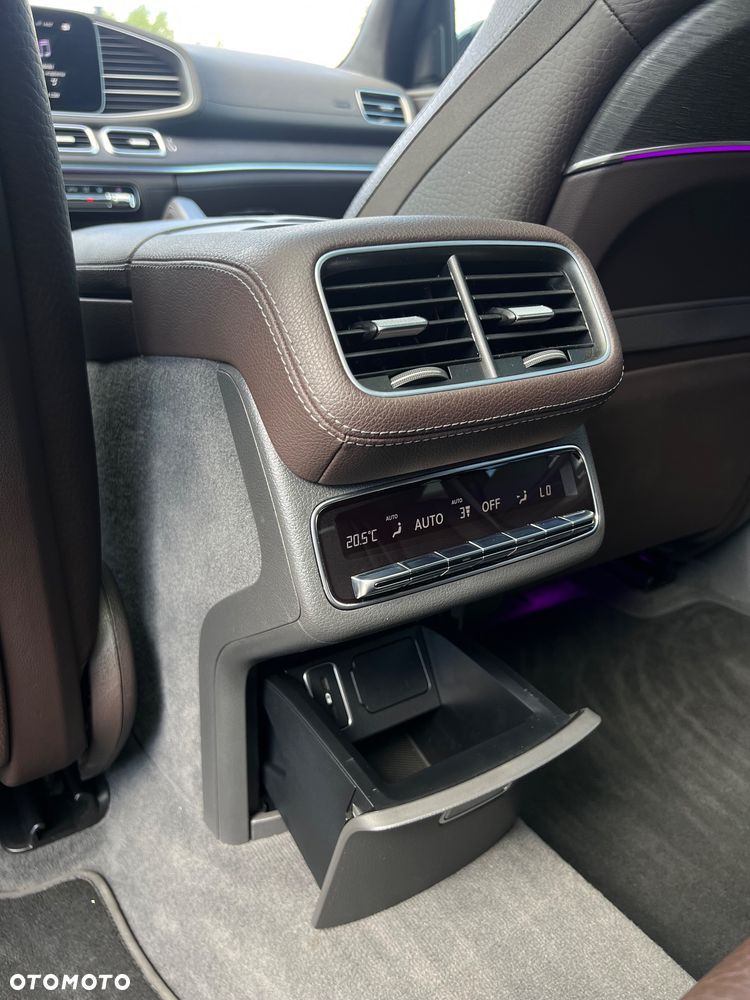 Mercedes-Benz GLS - 30