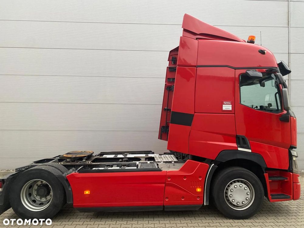 Renault T520 High Cab (Standard) - 9