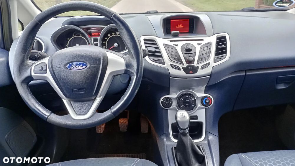 Ford Fiesta 1.25 Champions Edition - 5