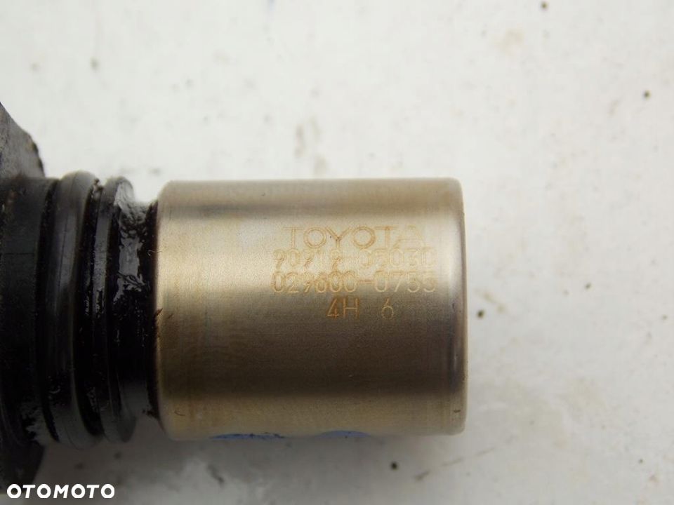 czujnik położenia wału toyota avensis t25 1.8 vvti - 2