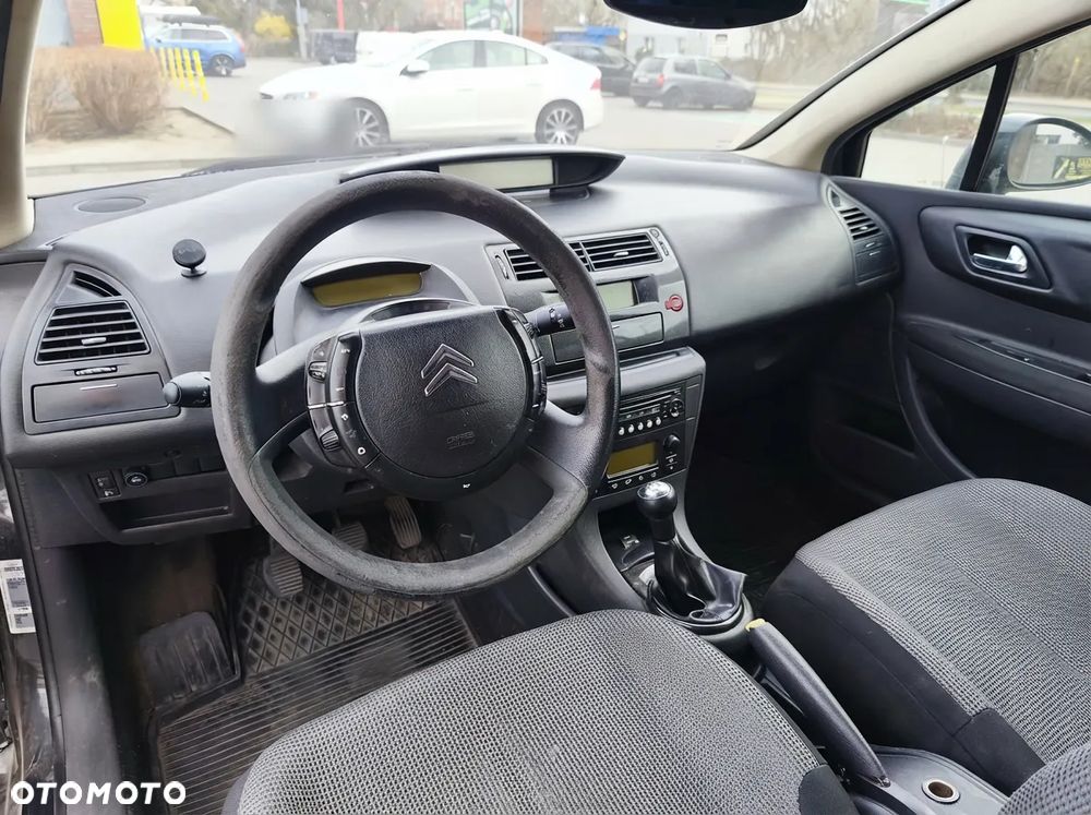 Citroën C4 1.6 16V Exclusive - 8