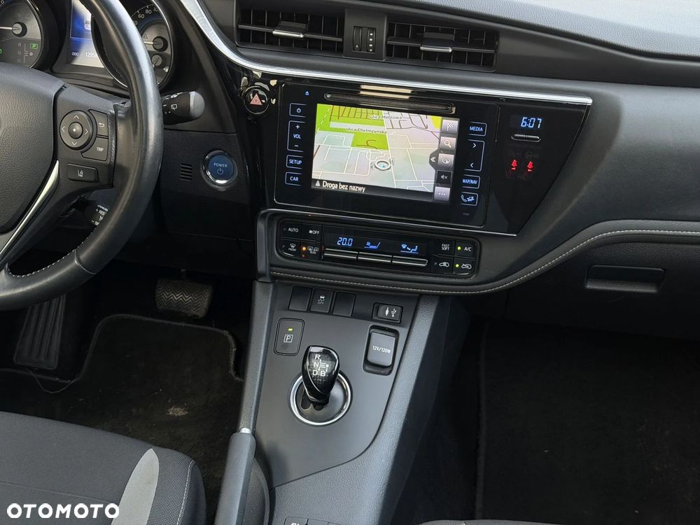 Toyota Auris - 17