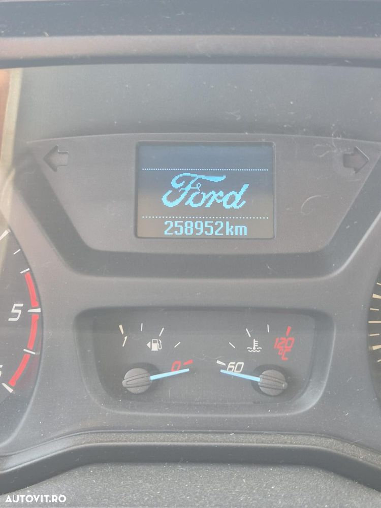 Ford TRANSIT CUSTOM - 6