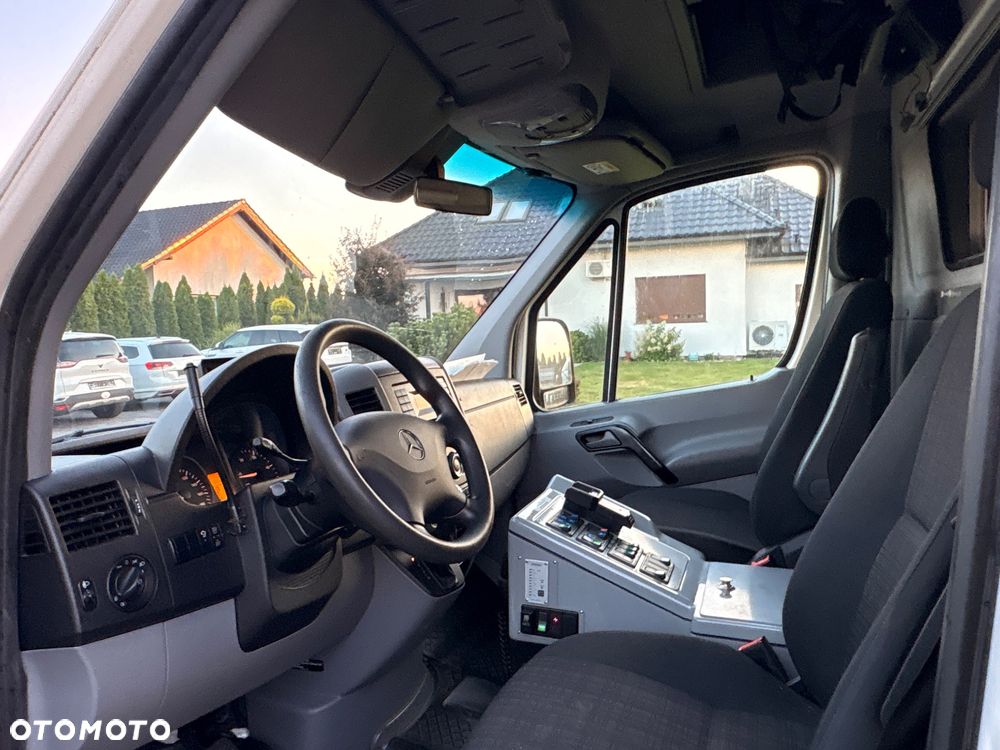 Mercedes-Benz SPRINTER 519CDI 3.0 V6 AUTOMAT 7G AMBULANS/KARETKA - 30
