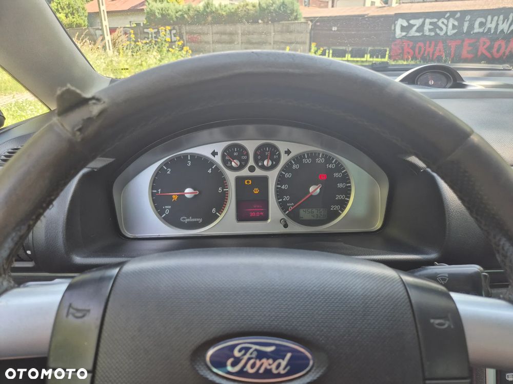 Ford Galaxy 1.9 TDI Ghia - 19