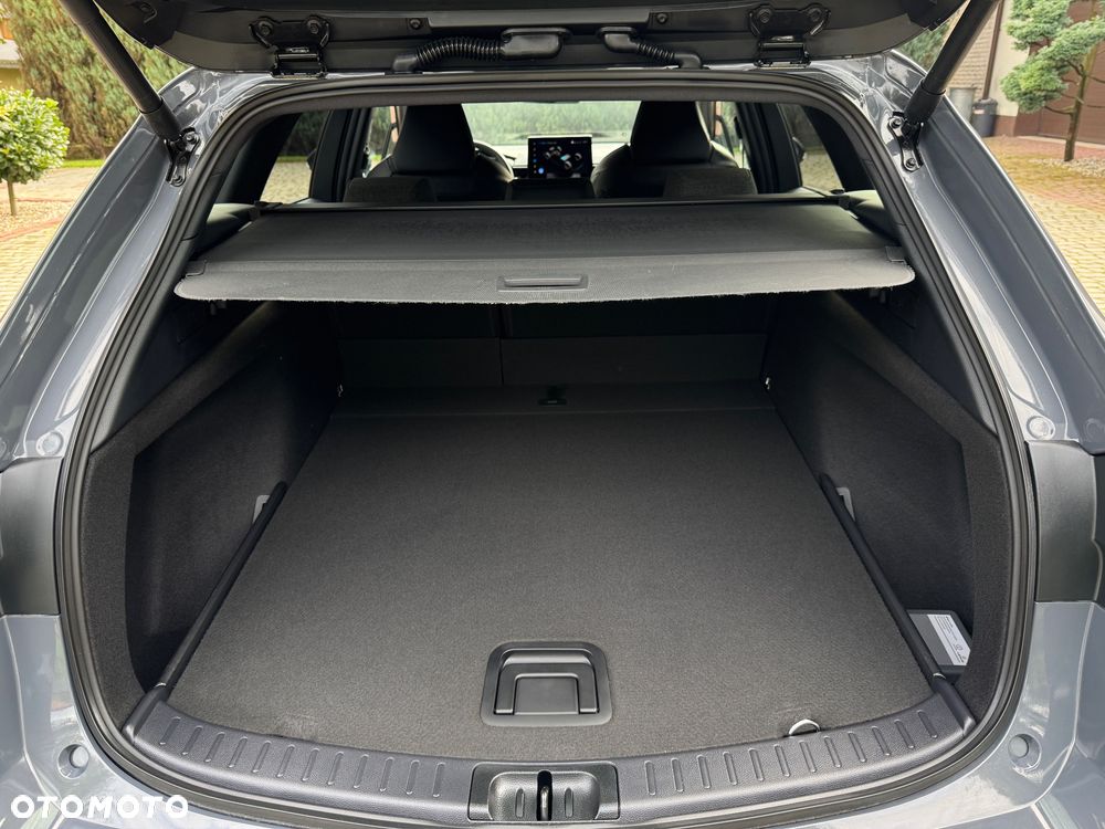 Toyota Corolla 1.8 Hybrid Style - 25