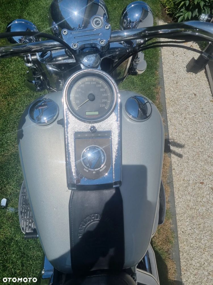 Harley-Davidson Softail Heritage Classic - 9