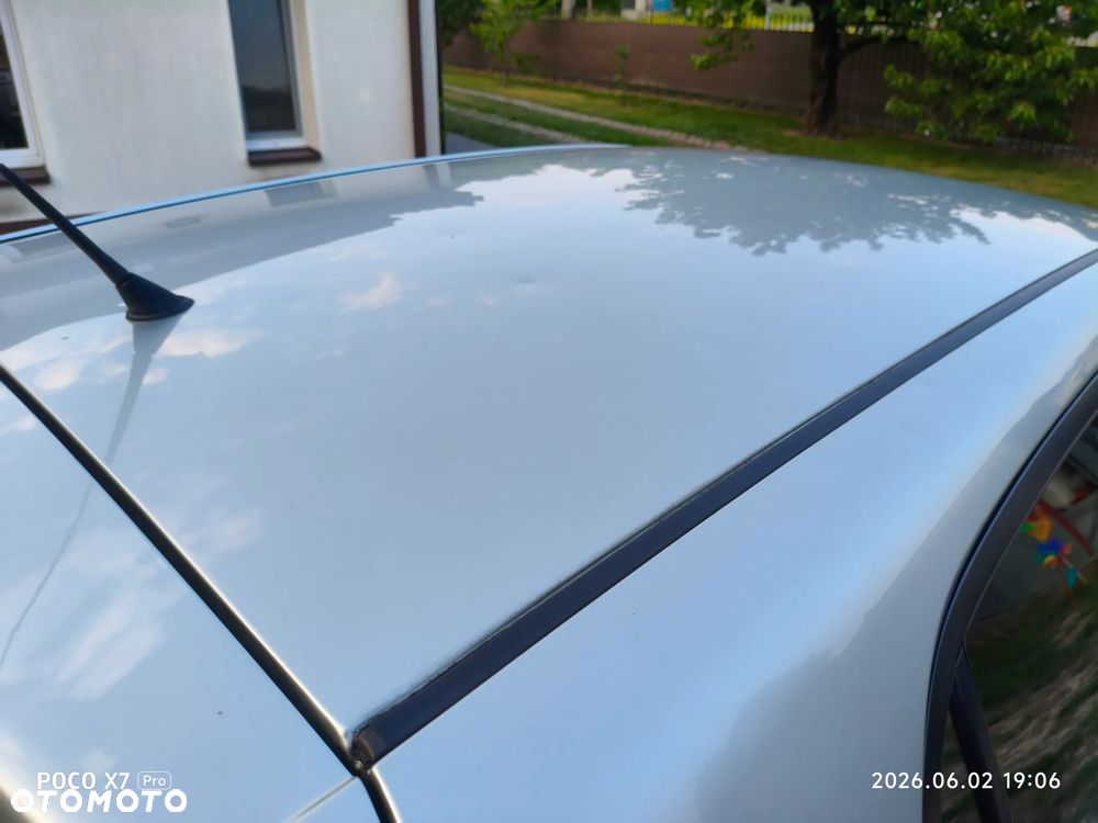 Toyota Corolla - 33