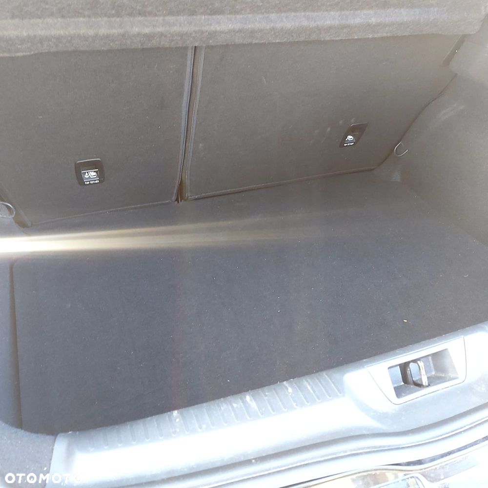 Renault Megane ENERGY TCe 140 EDC LIMITED - 5