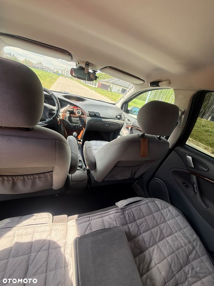 Citroën C5 2.0i 16V Prestige - 10