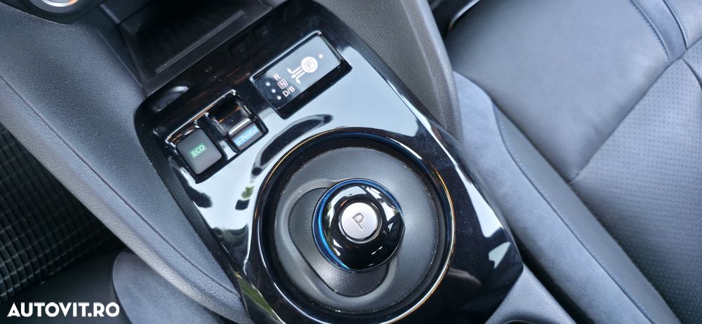 Nissan LEAF Tekna - 12