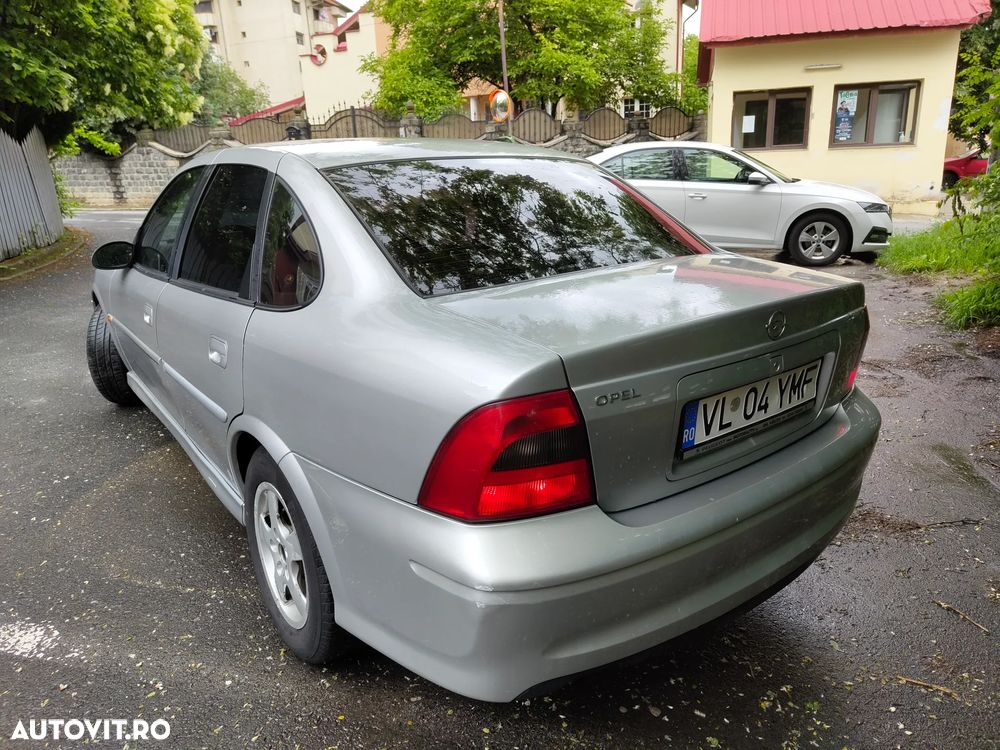 Opel Vectra - 2
