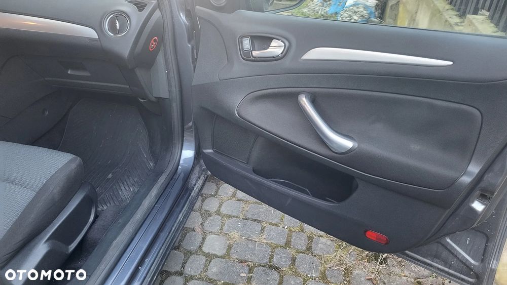 Ford Mondeo 2.0 Titanium - 13