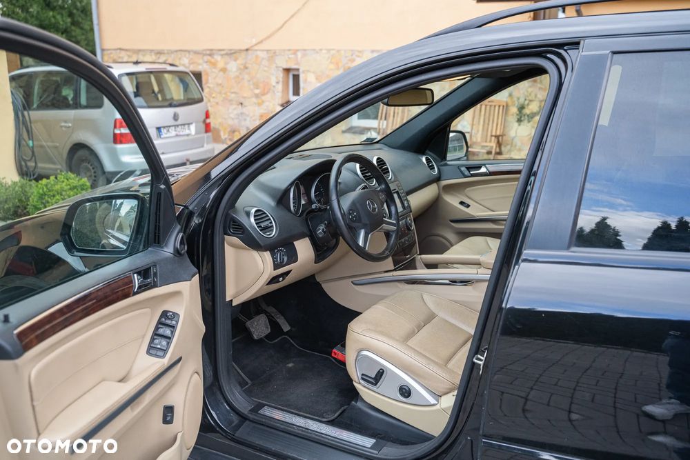 Mercedes-Benz ML 320 CDI 4-Matic - 23