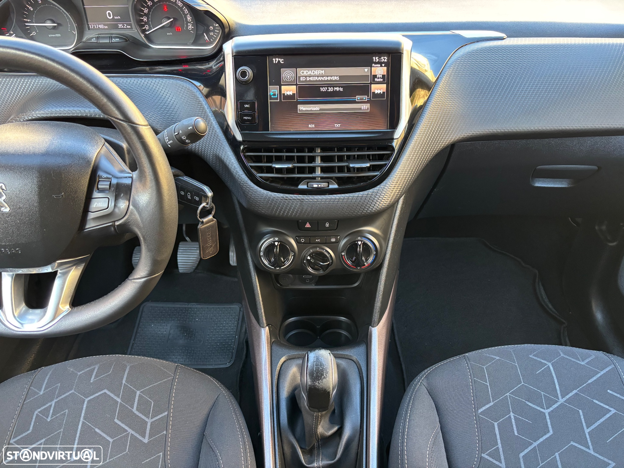 Peugeot 2008 1.2 PureTech Style - 15