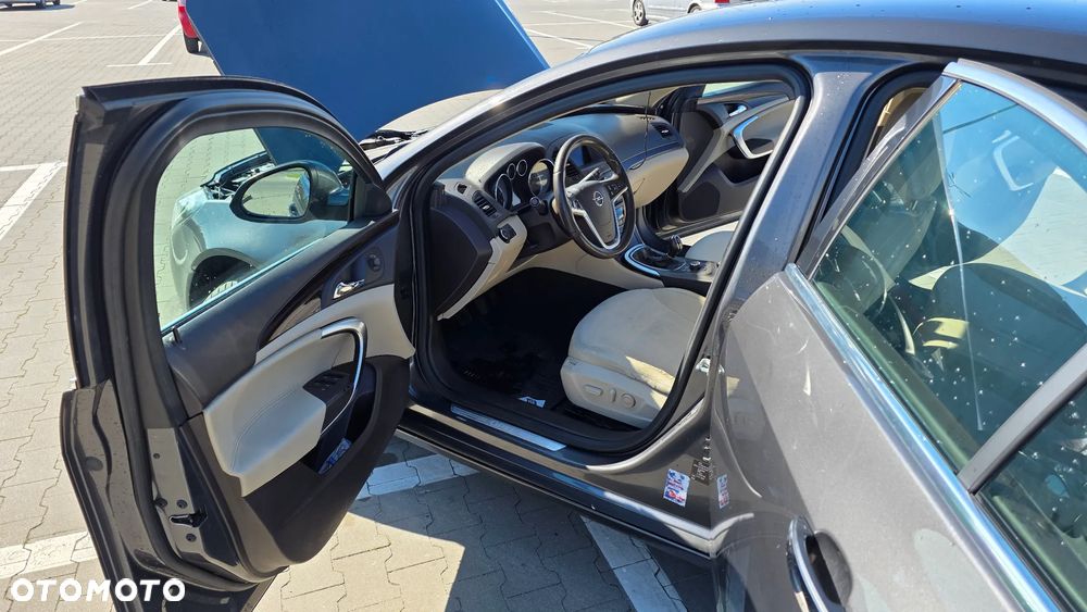 Opel Insignia 2.0 CDTI - 18