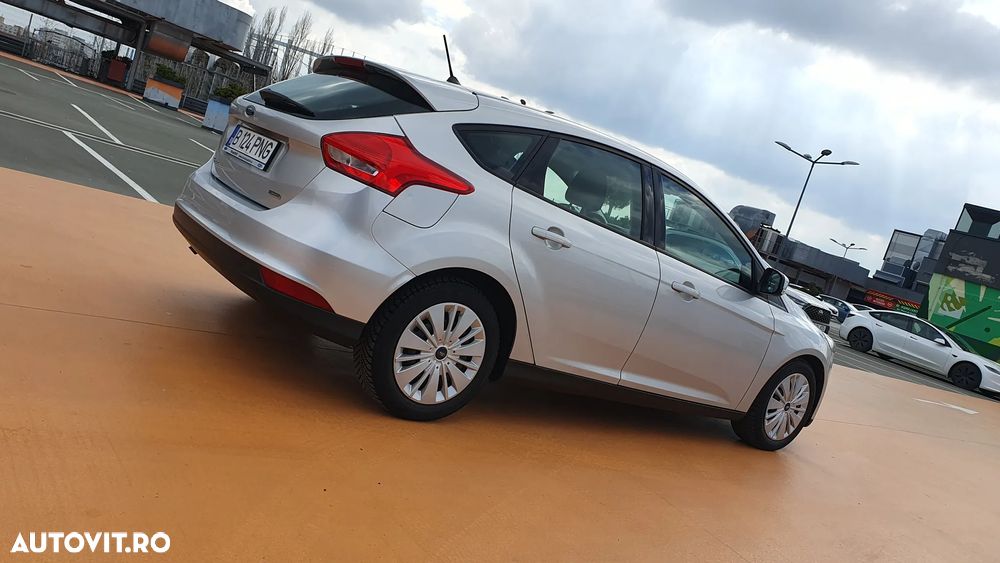 Ford Focus 1.0 EcoBoost Trend Edition - 31