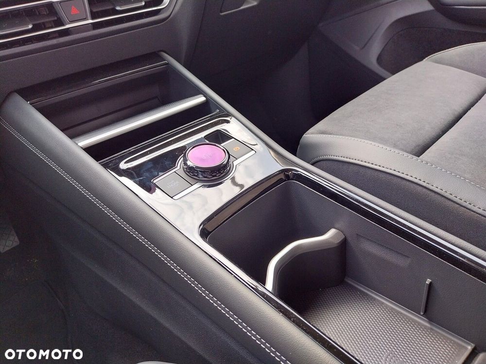 Volkswagen Tiguan - 21