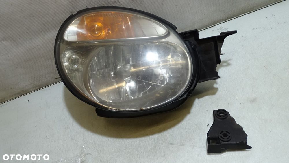 LAMPA PRAWA PRZEDNIA SUBARU IMPREZA II GD 2.0 - 1
