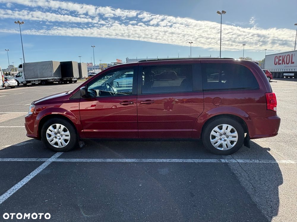 Dodge Grand Caravan - 3