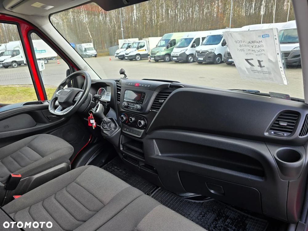 Iveco DAILY 35S16 Furgon Maxi - 16