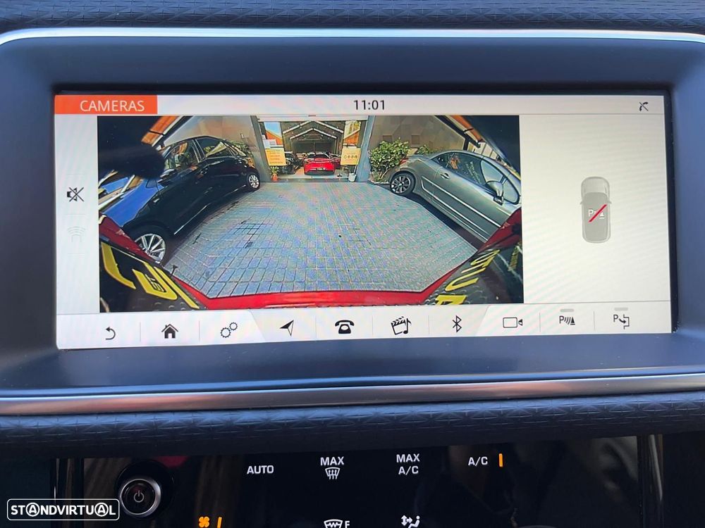 Land Rover Range Rover Evoque - 24