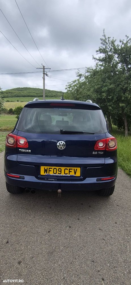 Volkswagen Tiguan - 16
