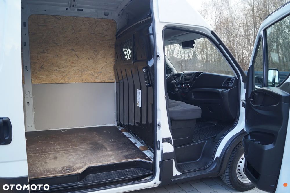 Iveco Dayli 35S16 - 13